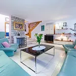 Mia -three-bedroom With Swimming Pool *