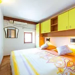 Mia -three-bedroom With Swimming Pool