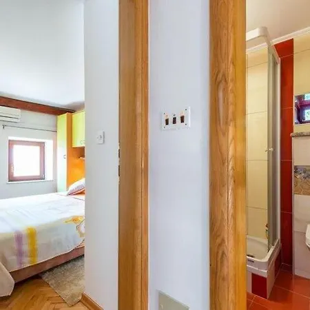 Вилла Mia -three-bedroom With Swimming Pool