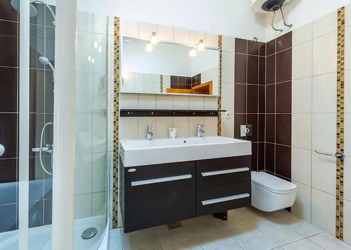 Mia -three-bedroom With Swimming Pool