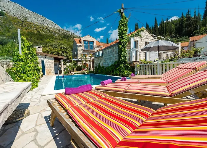 Villa Mia -three-bedroom With Swimming Pool Trsteno