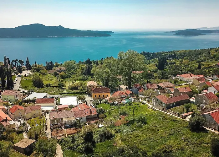 Mia -three-bedroom With Swimming Pool